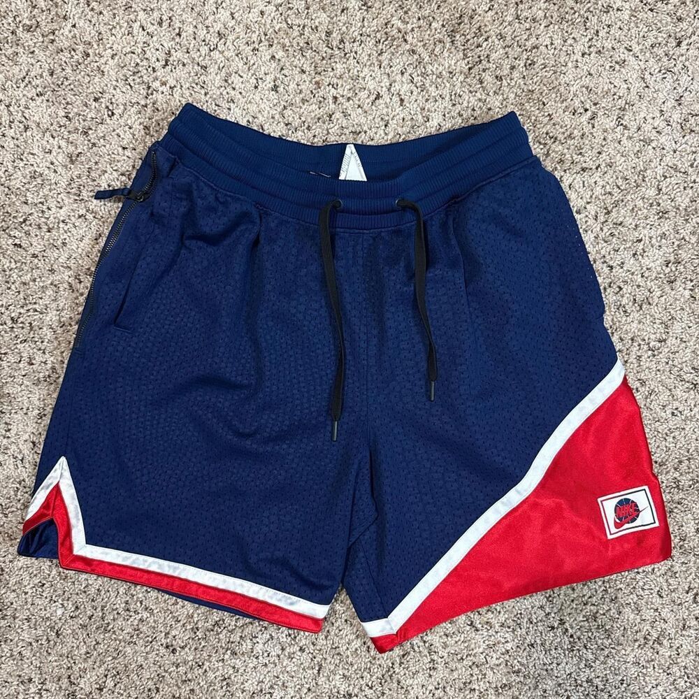 Nike Men's Navy and Blue Shorts